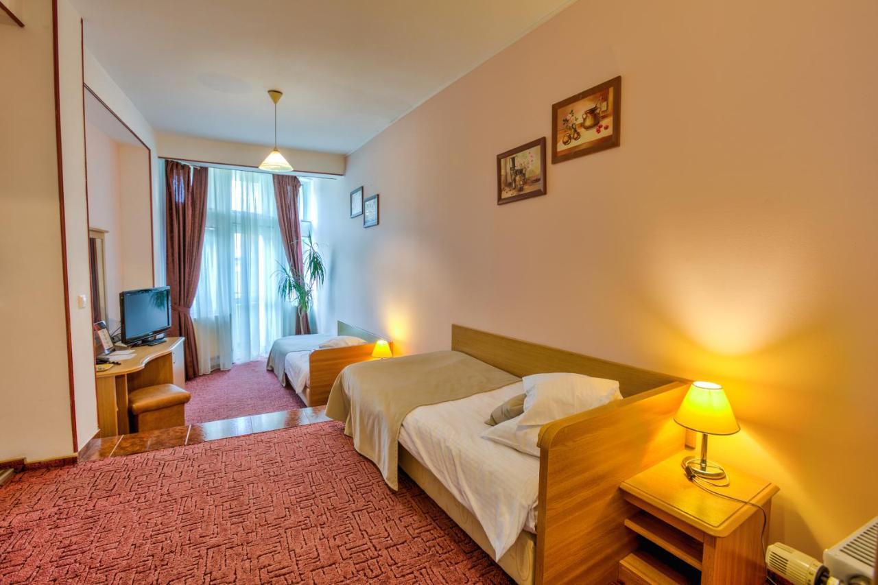 Hotel Ambient Brașov Exterior foto