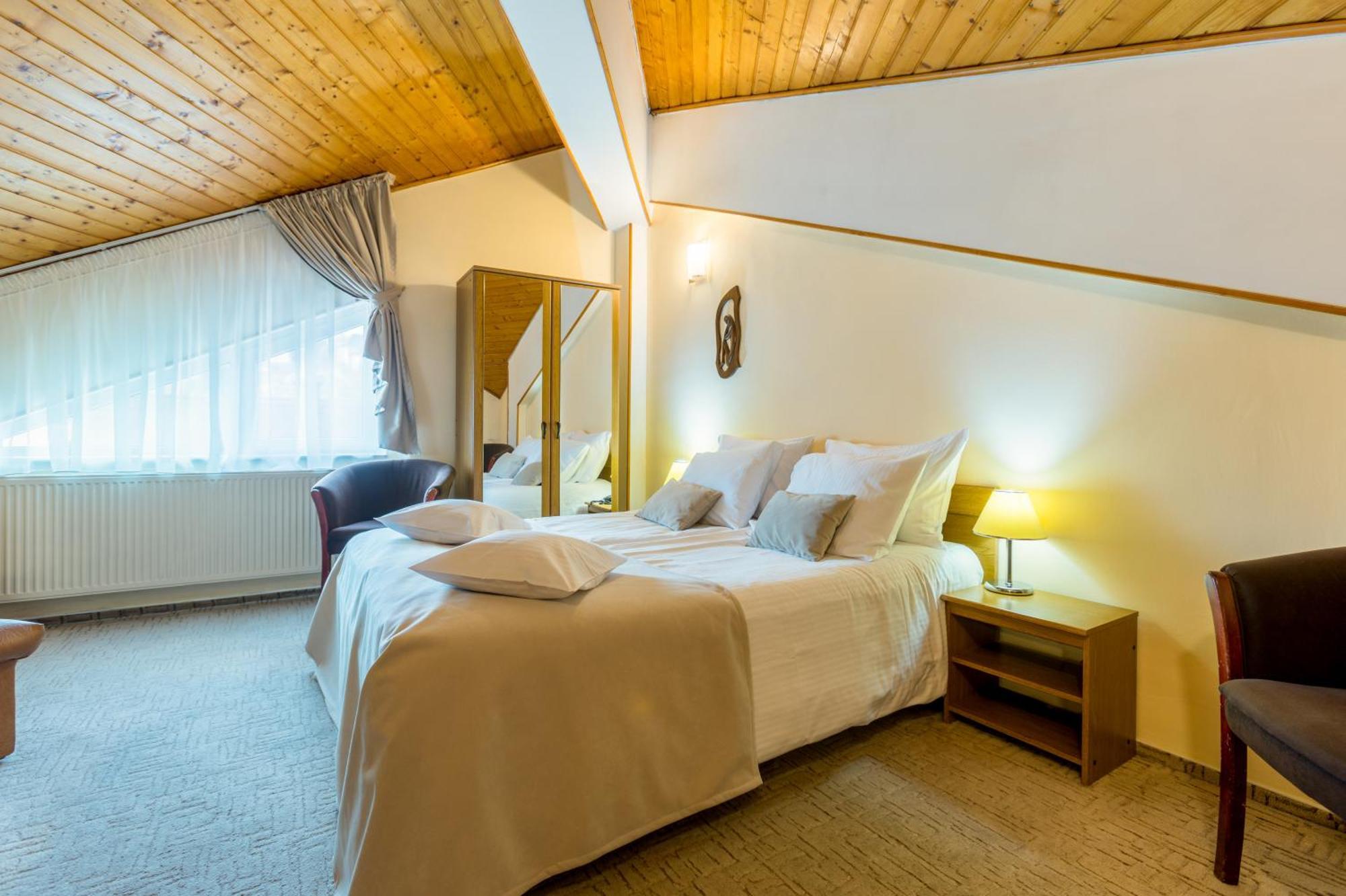 Hotel Ambient Brașov Cameră foto